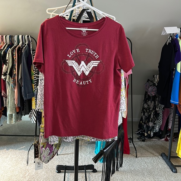 Tops - Wonder Woman